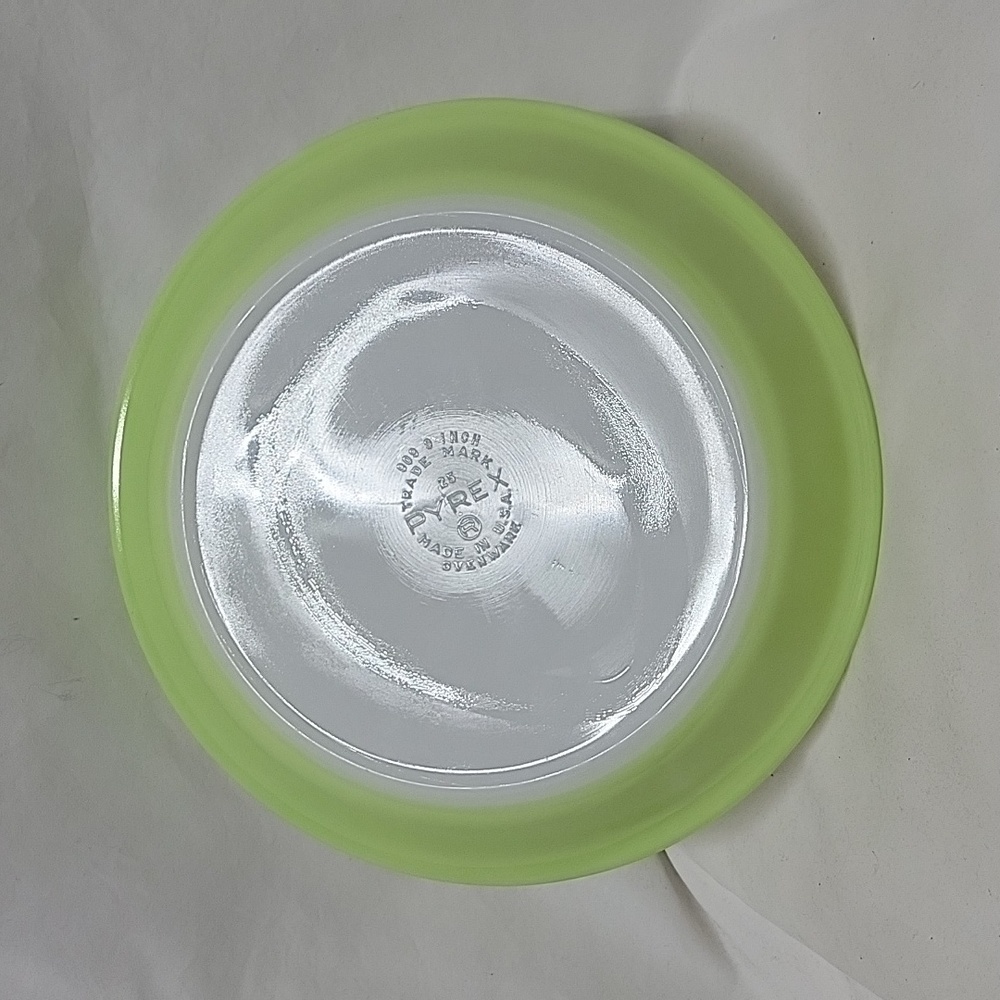 Vintage Pyrex 909  9 inch Pie Dish - Picture 2 of 6